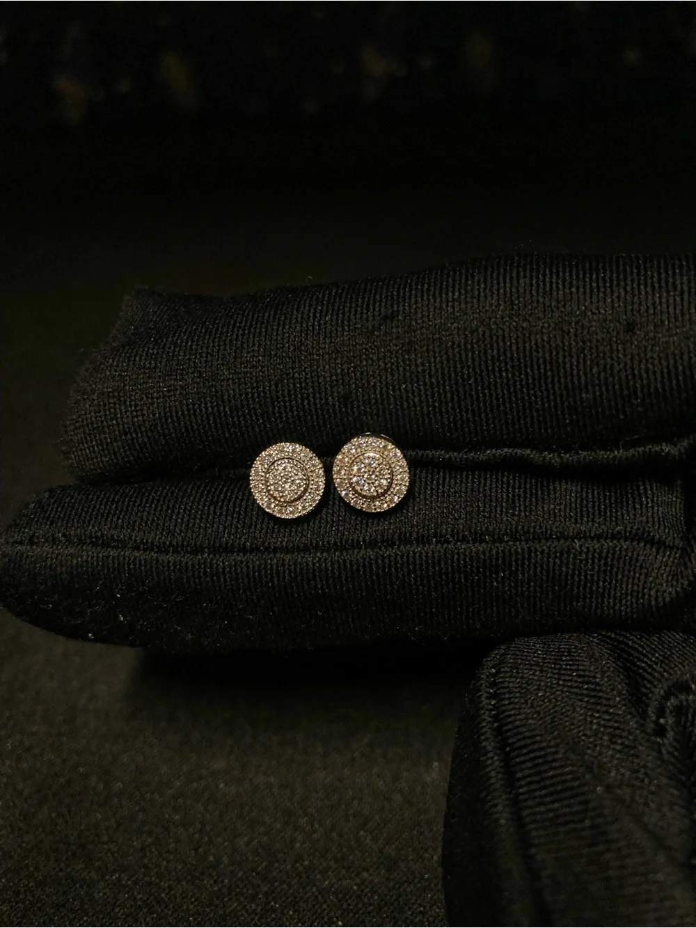 ✨ BRAND NEW 925 STERLING SILVER MOISSANITE EARRINGS ✨
